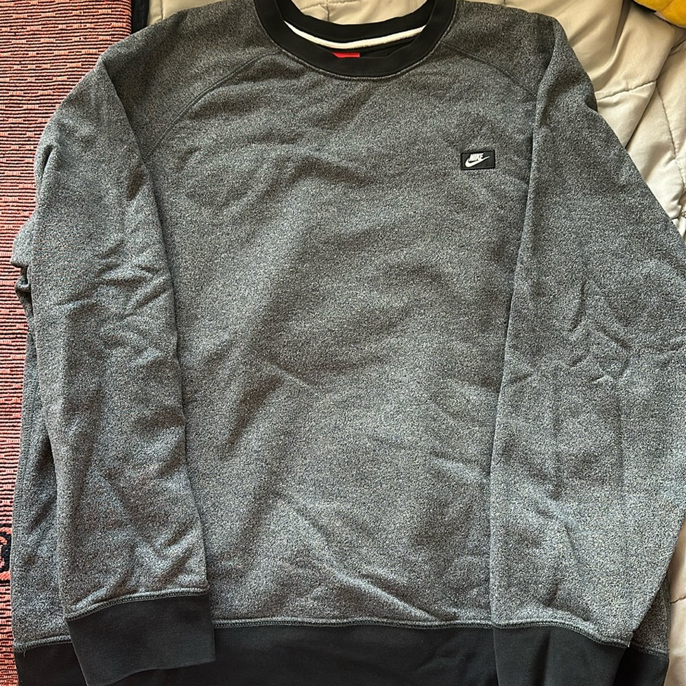 Nike Sportswear Black Crew XXL fits more like XL
